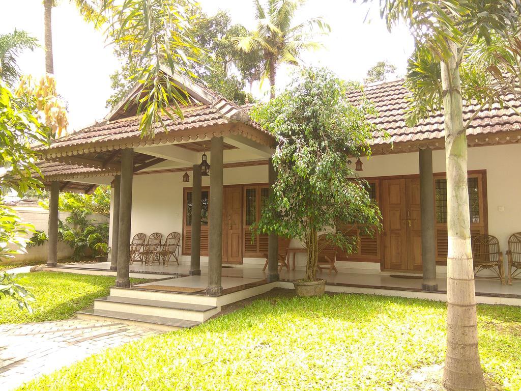Green Court Cottage Thekkady Kültér fotó