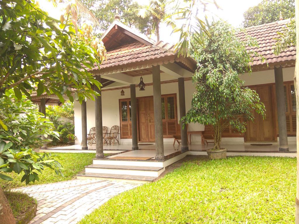 Green Court Cottage Thekkady Kültér fotó